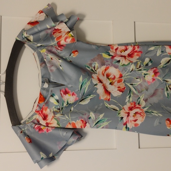 City goddess floral print long dress - Picture 2 of 4